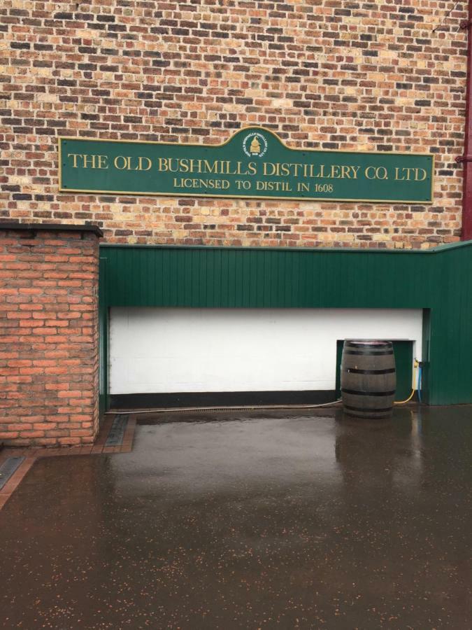 Bush House Accommodation - The Distillery Bushmills Kültér fotó